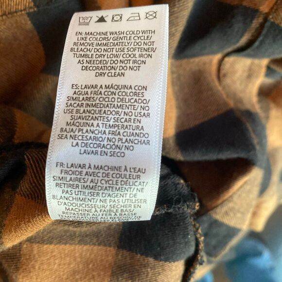 PLAID RUFFLE HEM LONG SLEEVE DRESS IN MAPLE VALLEY Size Small - Picture 12 of 12